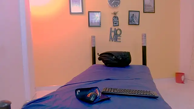 sexiempoderada18 online show from 03-12-26, 01:50