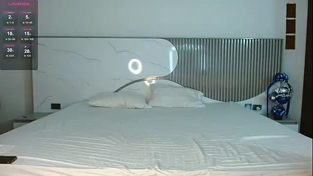 hotcouplexx1 online show from 04-24-26, 04:59