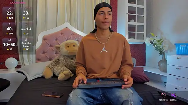 ItsZairen online show from 02-27-26, 04:01