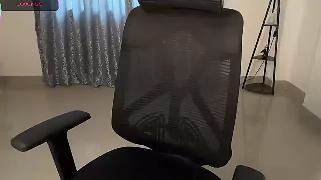 kamyaahh online show from 04-24-26, 01:52