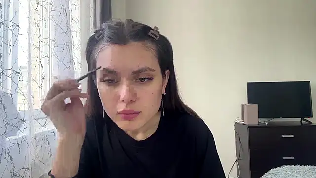 VennieMiramontez online show from 05-09-26, 12:10