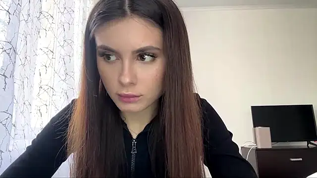 VennieMiramontez online show from 05-11-26, 02:45