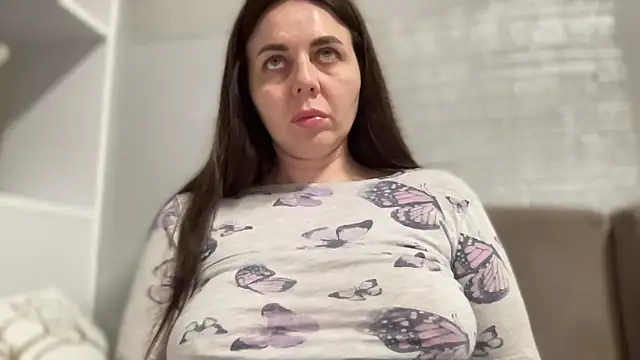 Darsy Rox online show from 04-15-26, 07:58