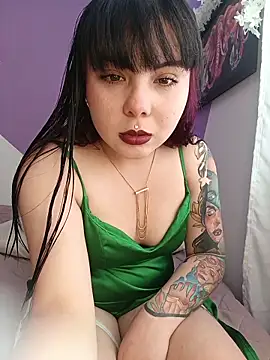 Yulska online show from 04-18-26, 01:15