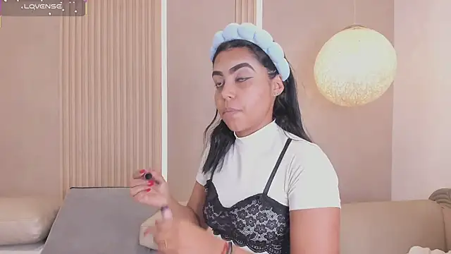 eva lain online show from 04-14-26, 12:00