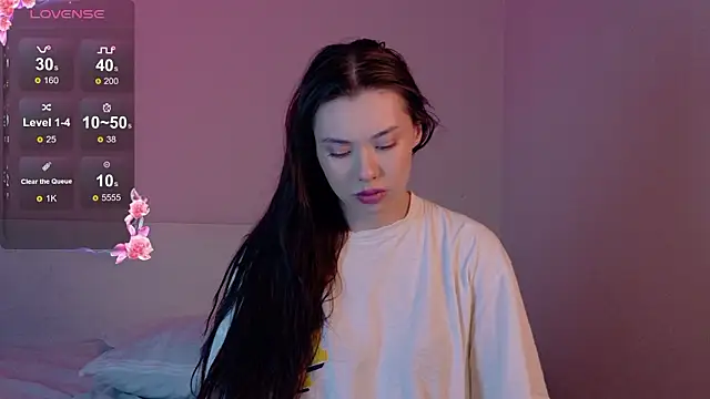 gwenonl1ne online show from 03-22-26, 01:47