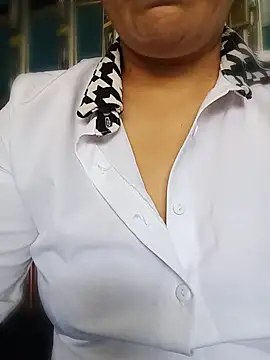 Lindagirlcum online show from 04-21-26, 04:12