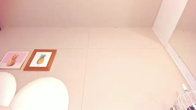 luna bradley  online show from 04-14-26, 12:55