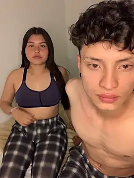 Snapshot of Damn__Love chatting on 02-20-26, 06:26 Damn Love online show from 02-20-26, 06:26