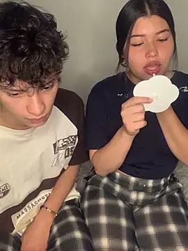 Snapshot of Damn__Love chatting on 03-29-26, 10:59 Damn Love online show from 03-29-26, 10:59