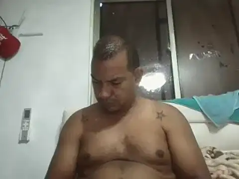 Quillero18 online show from 02-11-26, 03:06