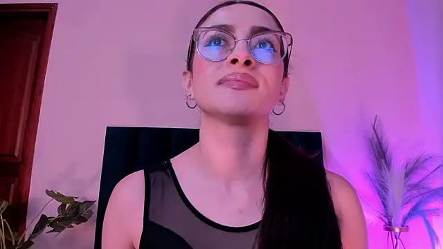 AndraCyruss online show from 03-05-26, 11:45