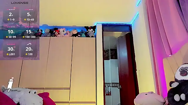 Snapshot of Danna_xz chatting on 03-08-26, 04:44 Danna xz online show from 03-08-26, 04:44