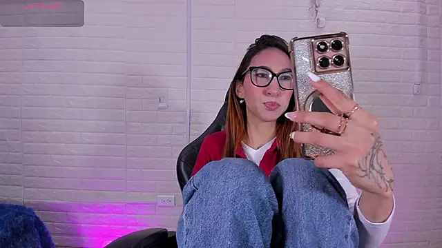 Sara Love 1 online show from 03-26-26, 03:56