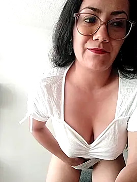 Salma-sweet online show from 04-12-26, 05:29