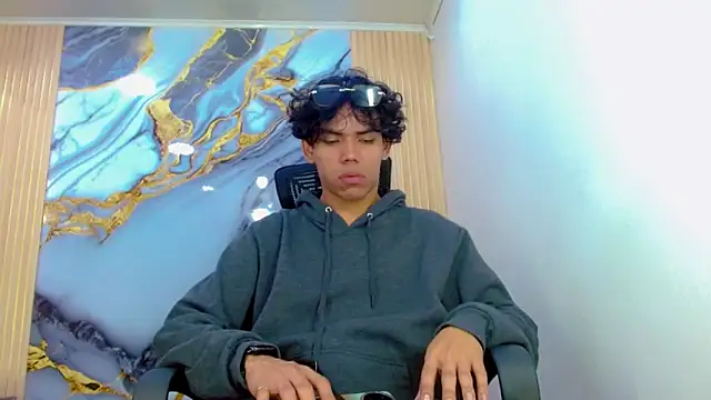 DaviidBuckx  online show from 04-02-26, 02:09