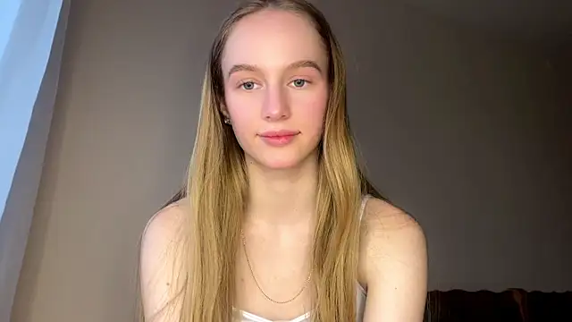 Snapshot of Viktoria_Vibes chatting on 02-28-26, 03:24 Viktoria Vibes online show from 02-28-26, 03:24