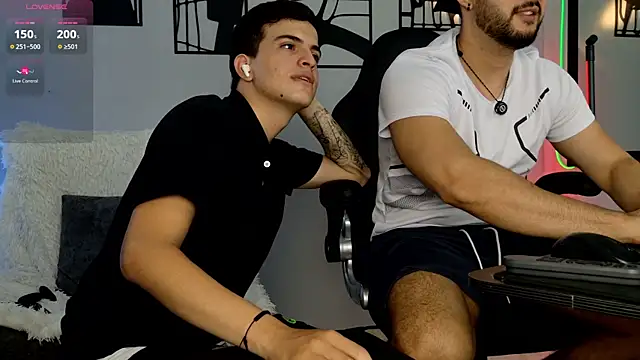 Snapshot of damian_buck chatting on 03-02-26, 01:19 damian buck online show from 03-02-26, 01:19