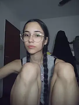 isaaabelaaa online show from 04-25-26, 02:36