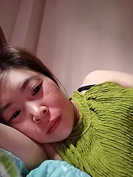 Yiyoongg online show from 05-30-26, 11:02