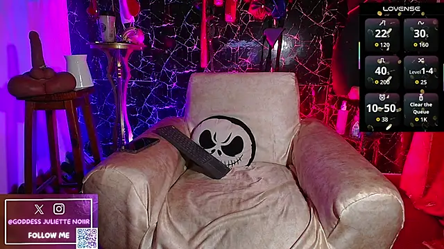 GoddessJulietteNoiir online show from 06-10-26, 10:36