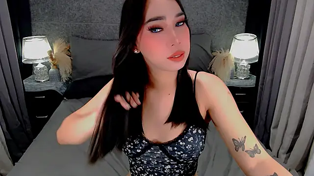 saphira fucks online show from 03-06-26, 06:48