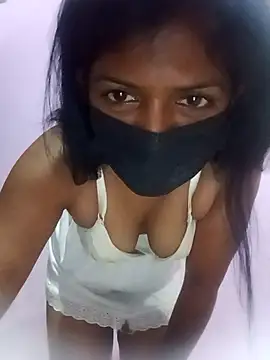 Malee S online show from 04-25-26, 06:05