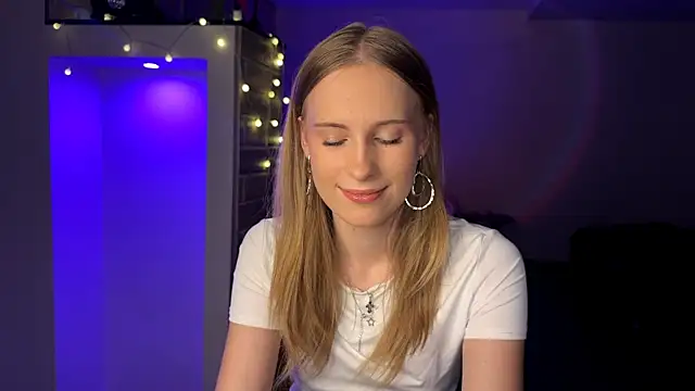 amily sunray online show from 08-05-26, 04:54