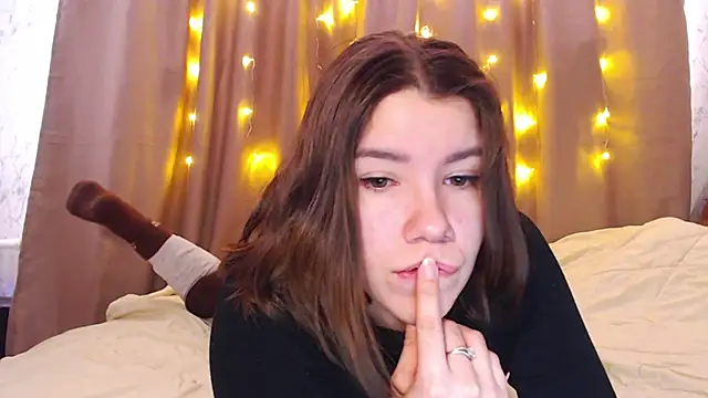 AdelMauds online show from 03-11-26, 07:14