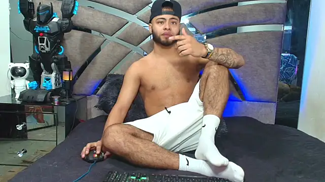 Xanderstone00 online show from 06-19-26, 05:01
