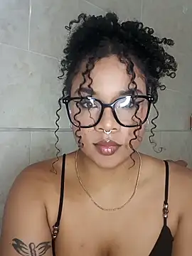 BrianaSweetxxx online show from 04-16-26, 03:51