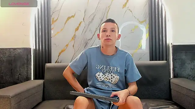 Isaak 26 online show from 04-23-26, 10:58