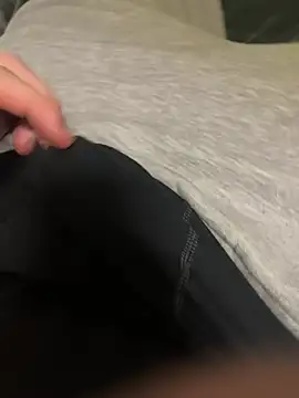 bearguy97 online show from 02-09-26, 09:41