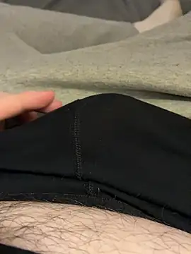 bearguy97 online show from 02-15-26, 08:05