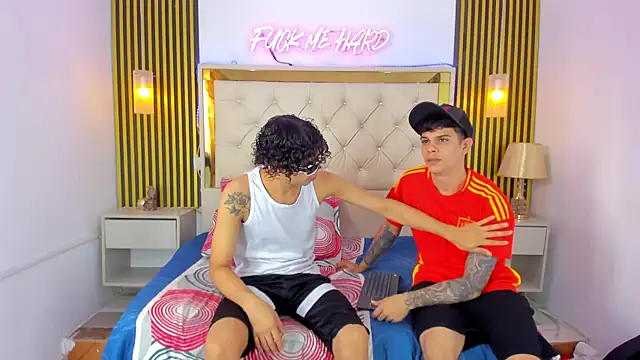 Adventurous Boys online show from 04-21-26, 06:01