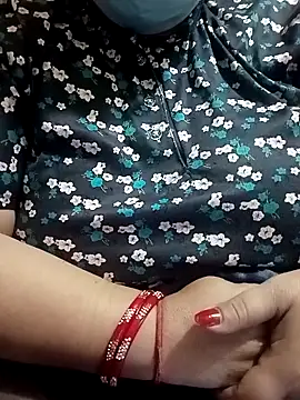 Snapshot of Simran_008 chatting on 05-06-26, 10:37 Simran 008 online show from 05-06-26, 10:37