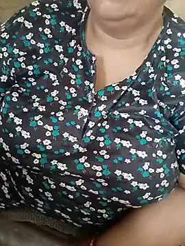 Snapshot of Simran_008 chatting on 05-18-26, 03:24 Simran 008 online show from 05-18-26, 03:24