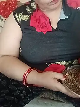 Snapshot of Simran_008 chatting on 05-25-26, 06:41 Simran 008 online show from 05-25-26, 06:41