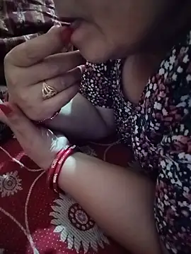 Snapshot of Simran_008 chatting on 05-31-26, 06:31 Simran 008 online show from 05-31-26, 06:31