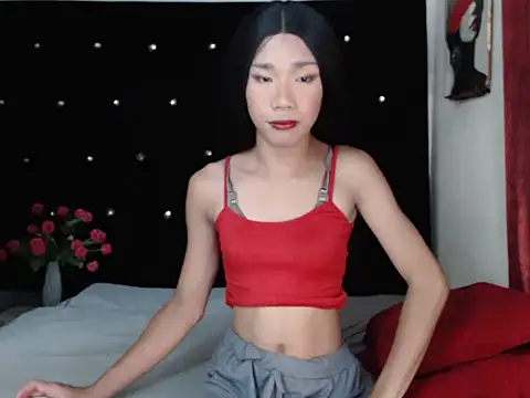 Queenoflustx online show from 04-12-26, 12:54