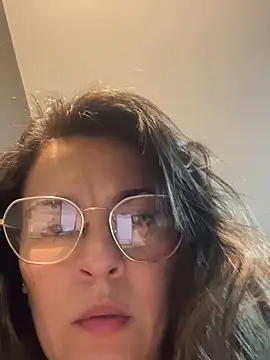 justinahallo online show from 03-01-26, 01:07