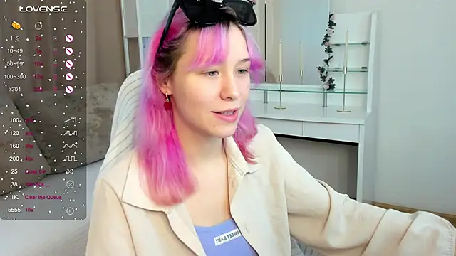 EmilyTrase online show from 05-30-26, 01:57