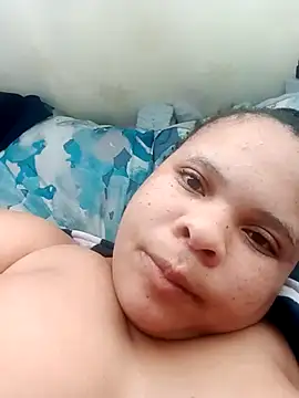 Sweet-Bella17 online show from 07-20-26, 10:50