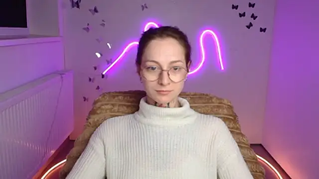 Esmi Winter online show from 04-27-26, 11:41