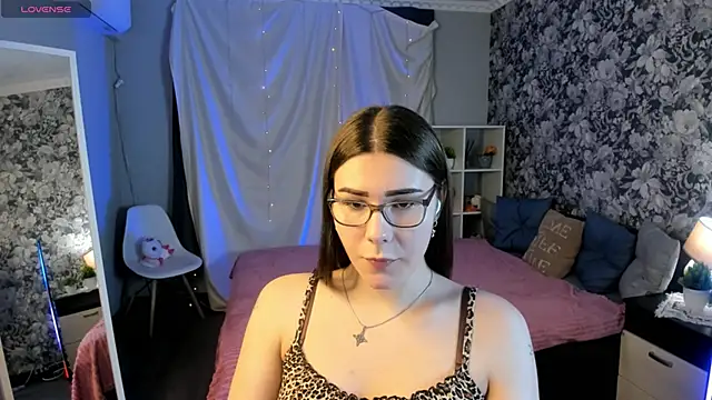 Coraline kitty online show from 05-09-26, 05:18
