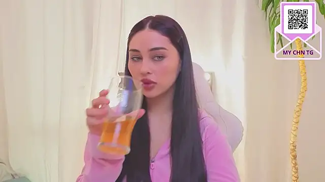 Sofia Plump online show from 03-29-26, 11:54