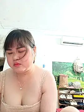 Kee-kimlee online show from 04-26-26, 01:47