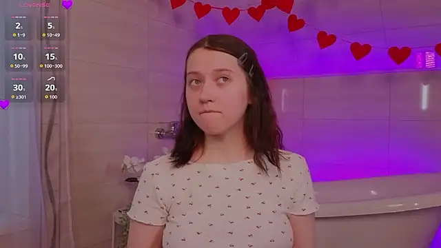 Snapshot of MmollyMay chatting on 02-13-26, 10:11 MmollyMay online show from 02-13-26, 10:11