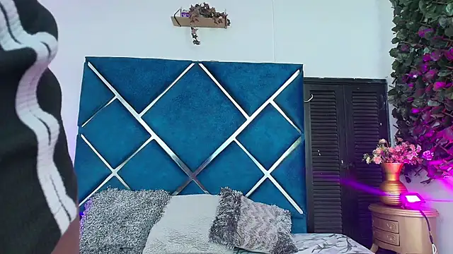 AlexaRousse4u online show from 03-31-26, 02:13