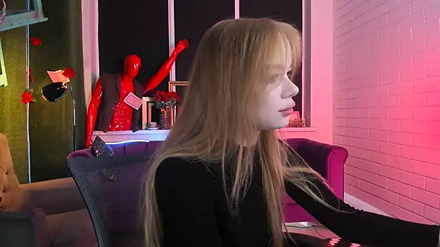 Snapshot of AmyNox chatting on 05-30-26, 05:04 AmyNox online show from 05-30-26, 05:04